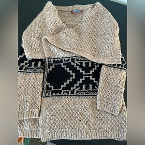 Trendology Beige and Blue Geometric Cardigan m/l